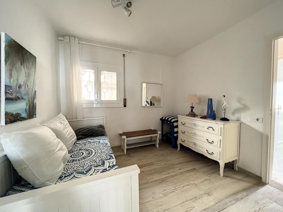 Alexandra 1 Era Linea De Mar, Fantastico Piso Tota Appartement Roses Buitenkant foto